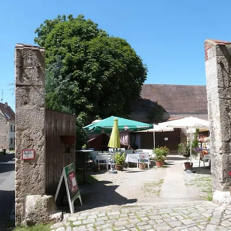 Zeus Zum Baren Szálloda Frickenhausen am Main